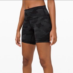 Wunder Train High-Rise Short 6” in Heritage Camo